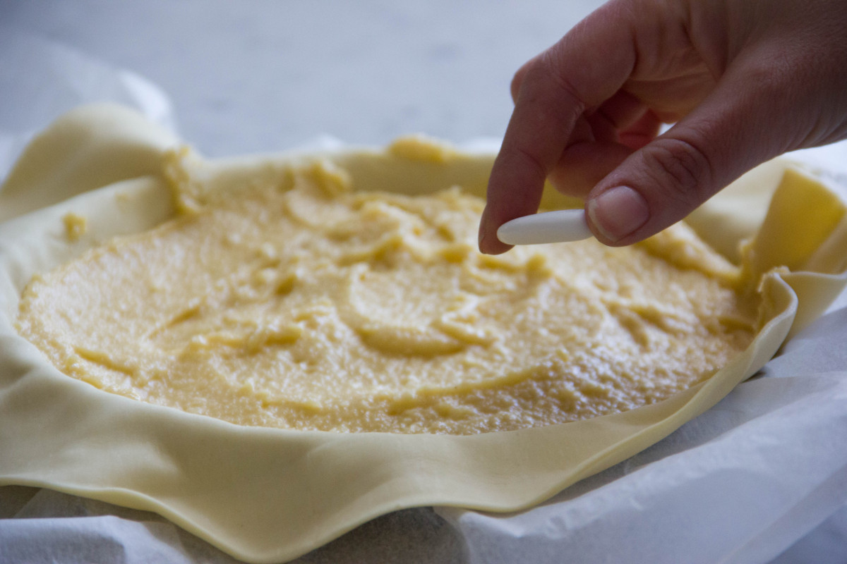 Aggiungiamo il confetto alla galette des rois