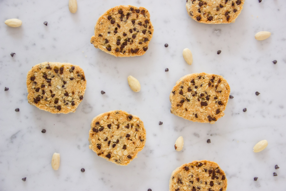 cookies-mandorle-gocce-cioccolato
