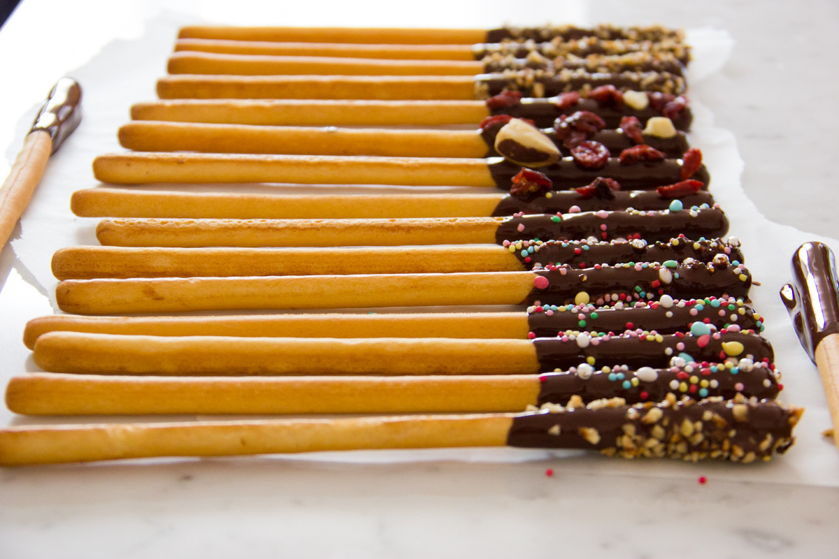 grissini-cioccolato-riciclo-uova-pasqua-