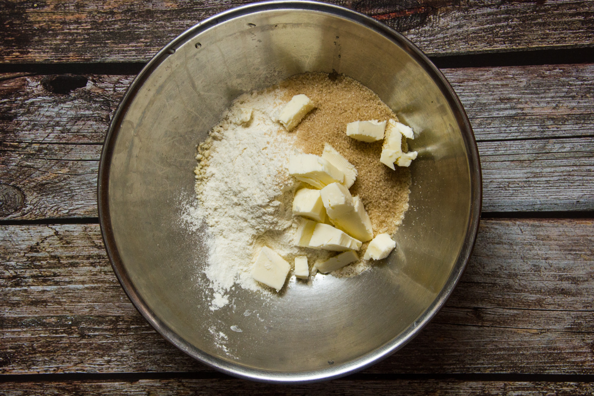 torta sbriciolata con ricotta cioccolato fondente