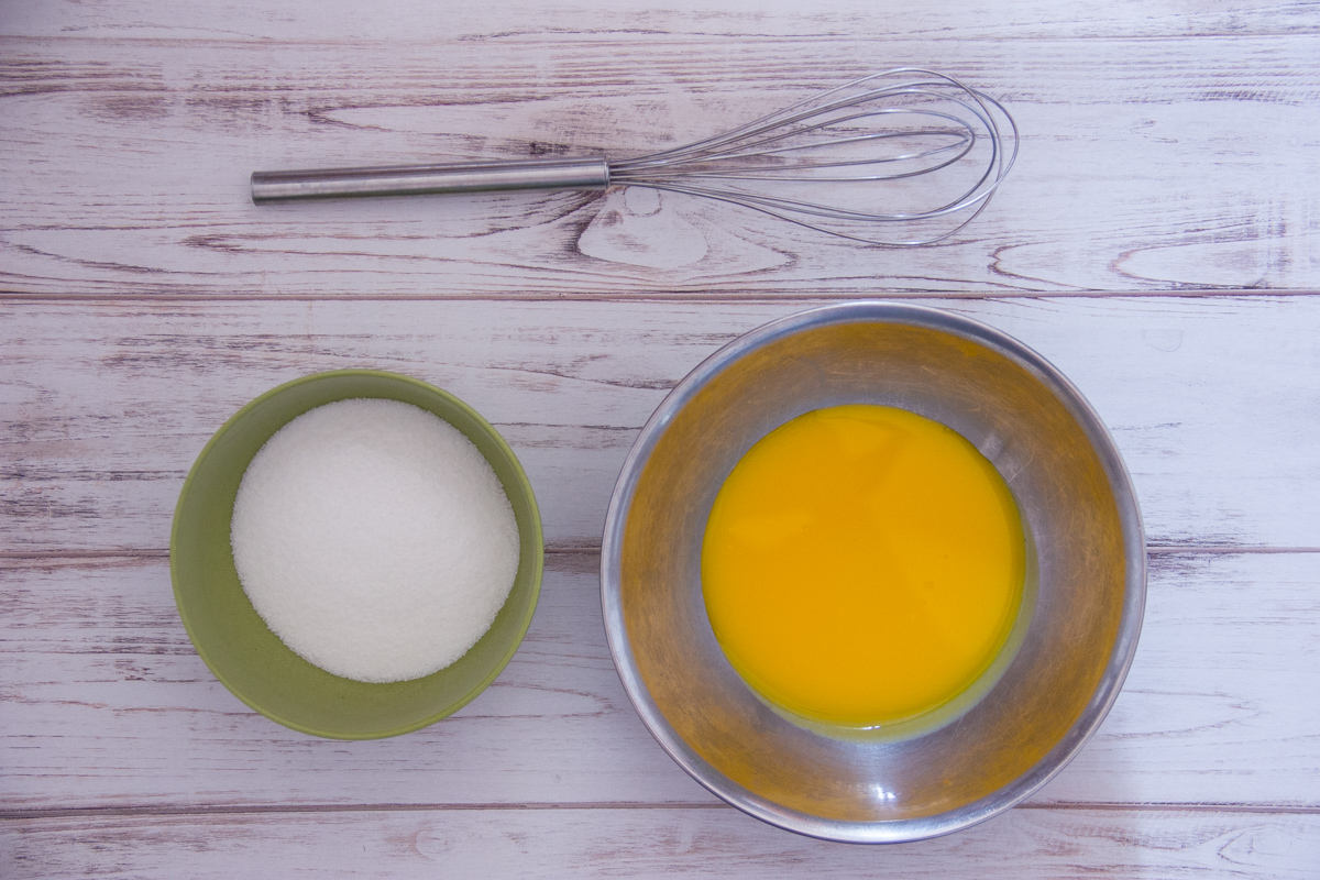 Gelato malaga con uvetta e rum senza gelatiera