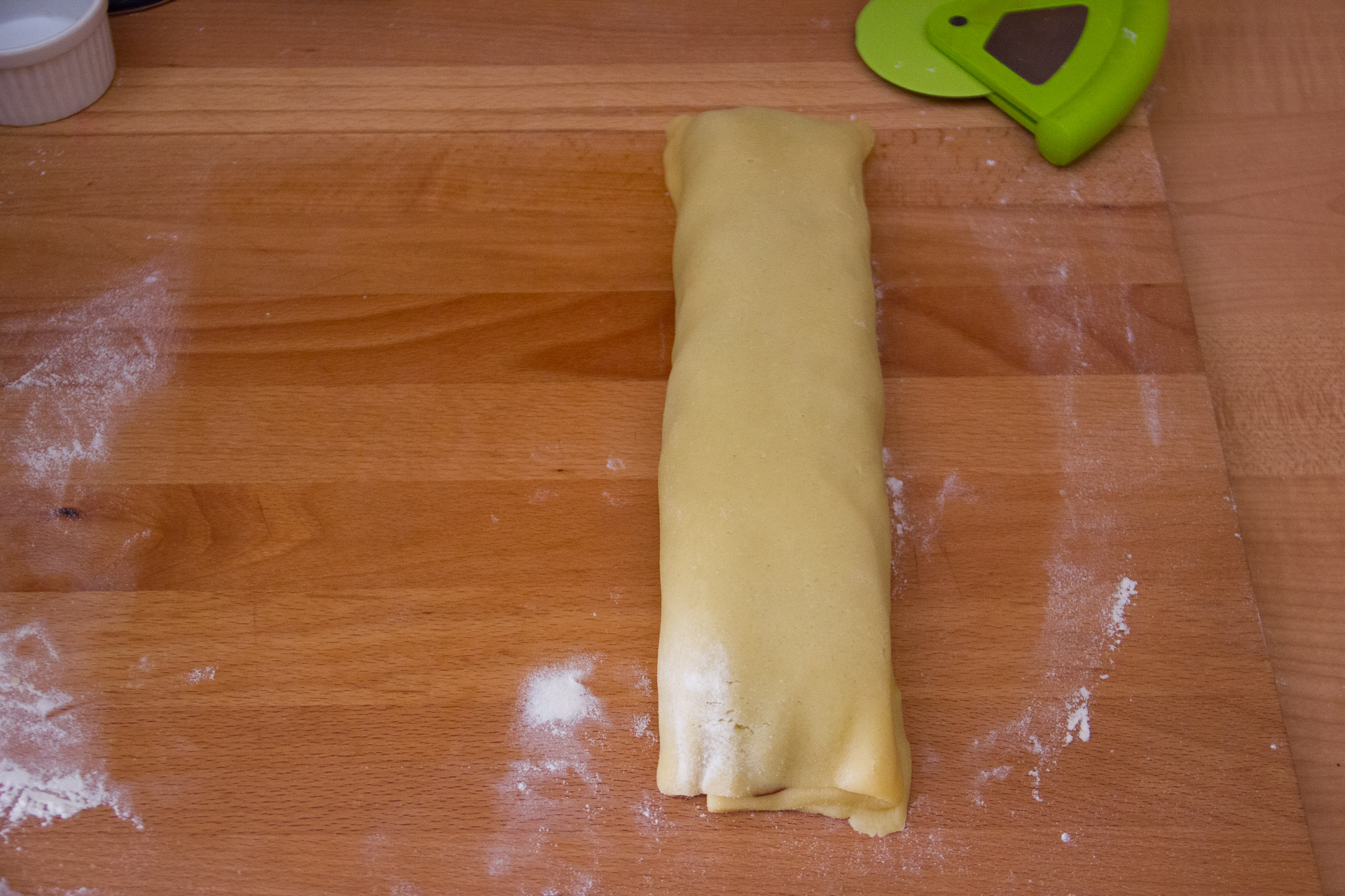 rotolo per il biscotto all'amarena