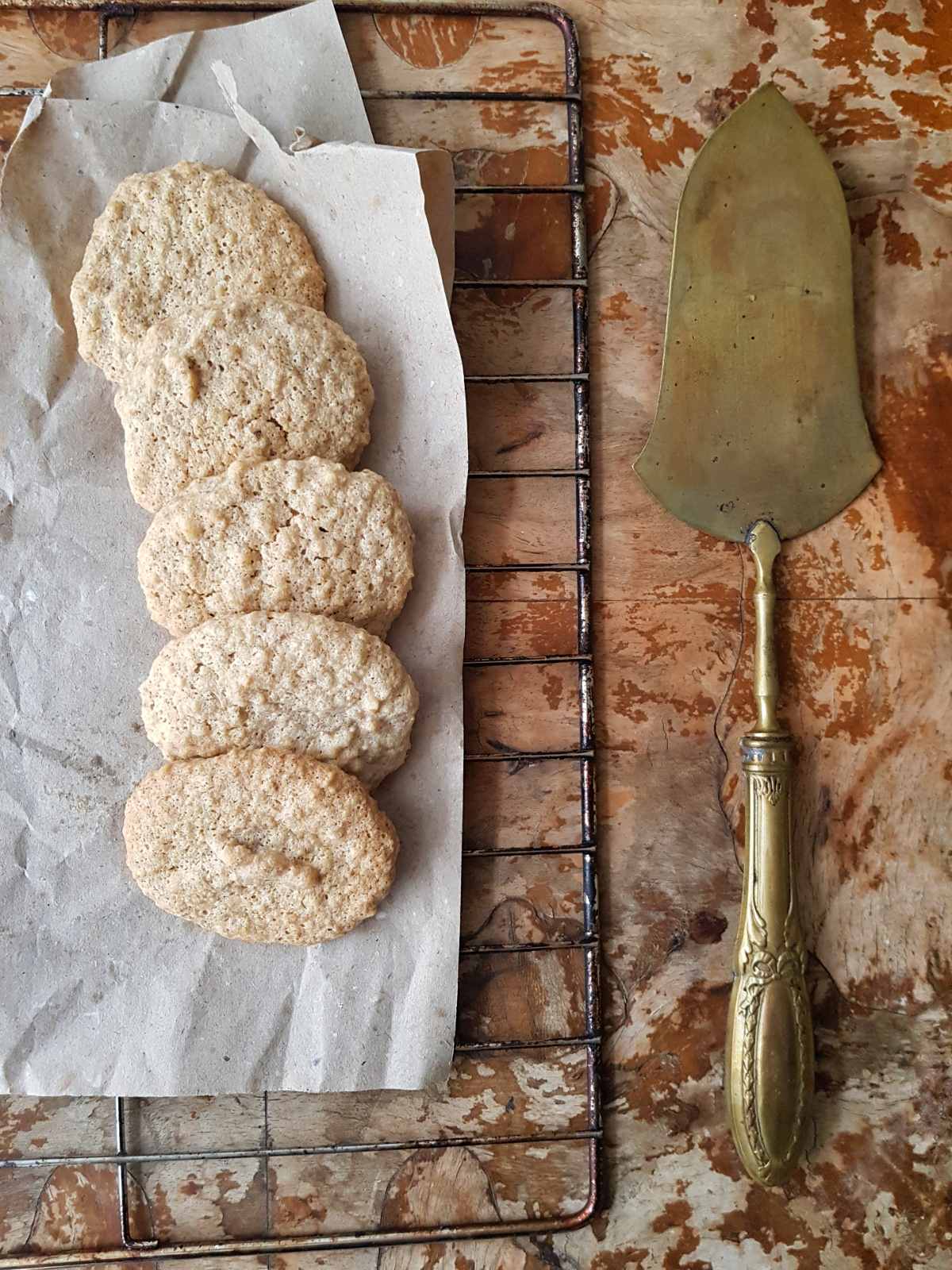 brutti ma buoni alle noci