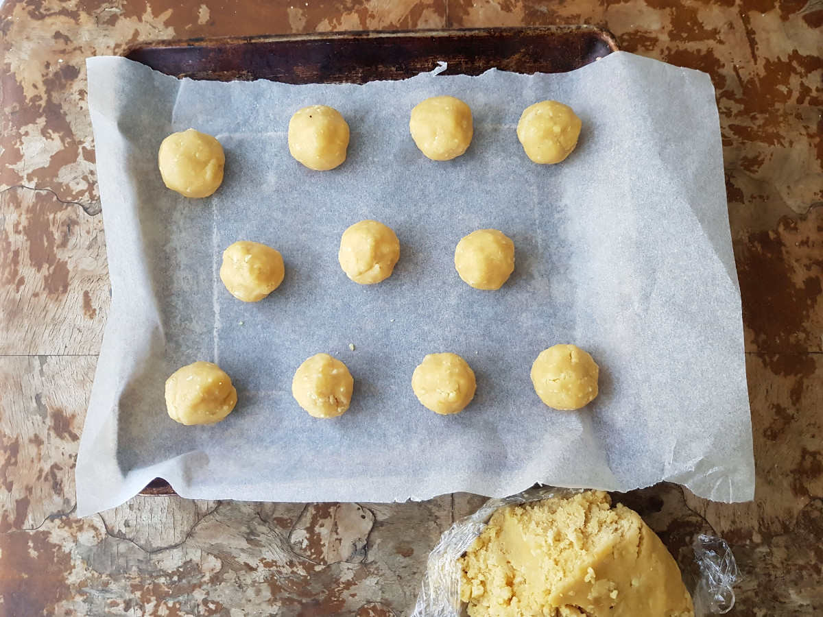 kourabiedes natalizi da infornare