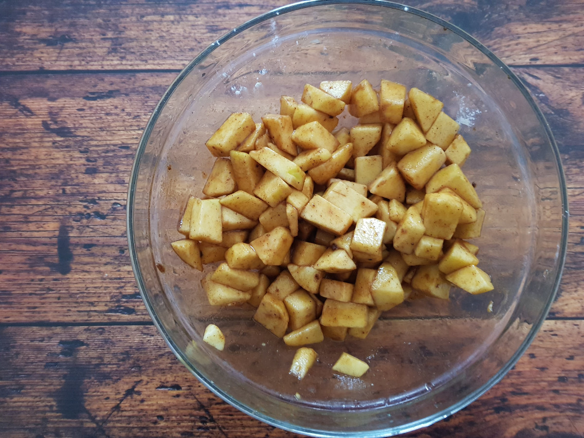 mele con zucchero e limone ec annella per apple pie