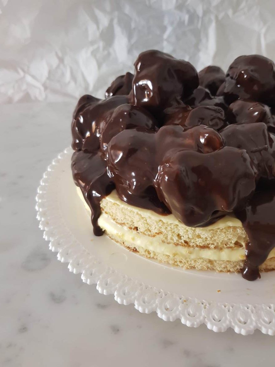La ricetta della Torta profiteroles