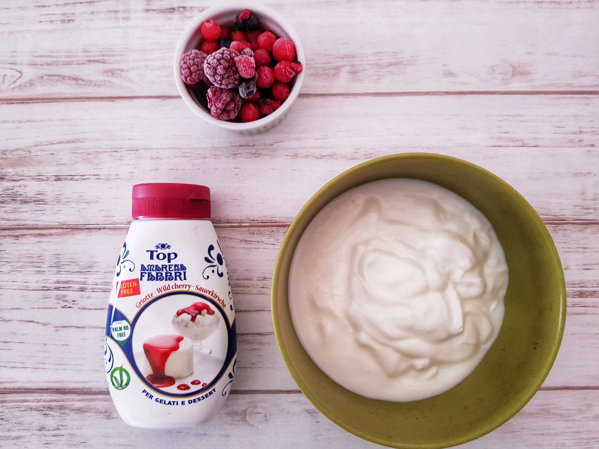 cheesecake ai frutti di bosco su stecco