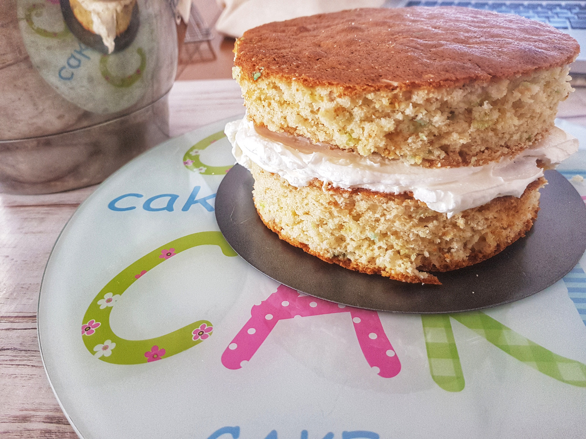 Farcire una torta con la crema al burro
