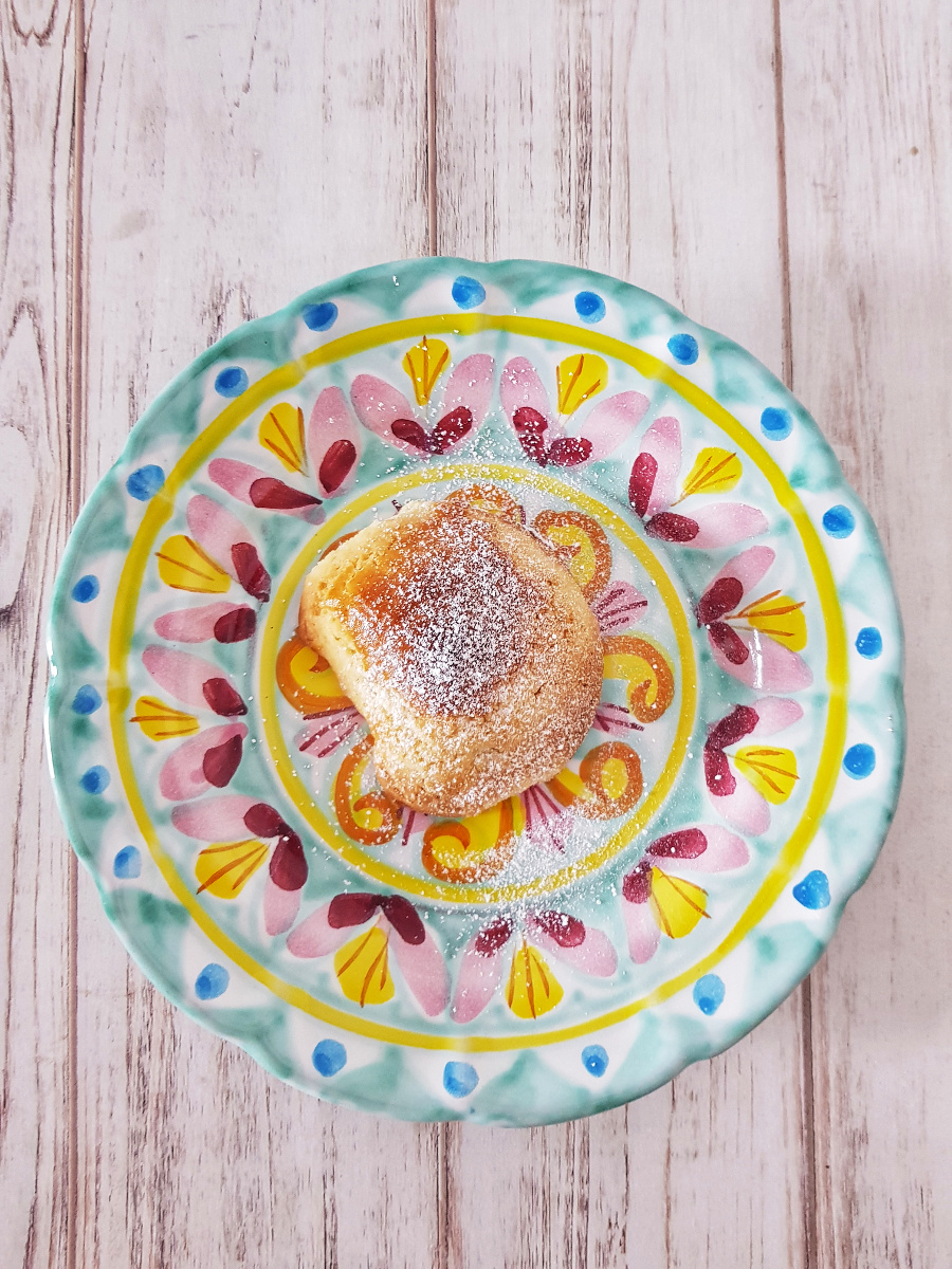 Sfogliatelle napoletane frolle