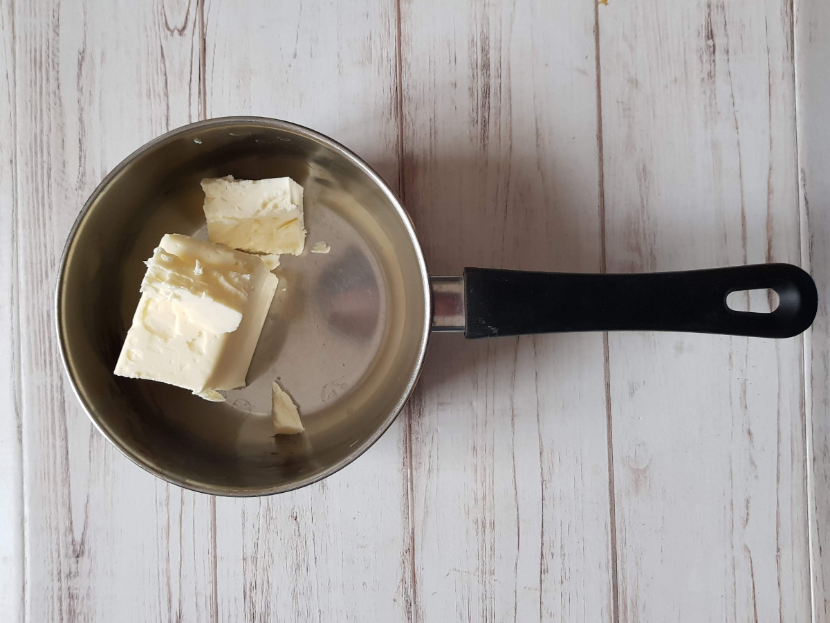 Burro per madeleine al cioccolato