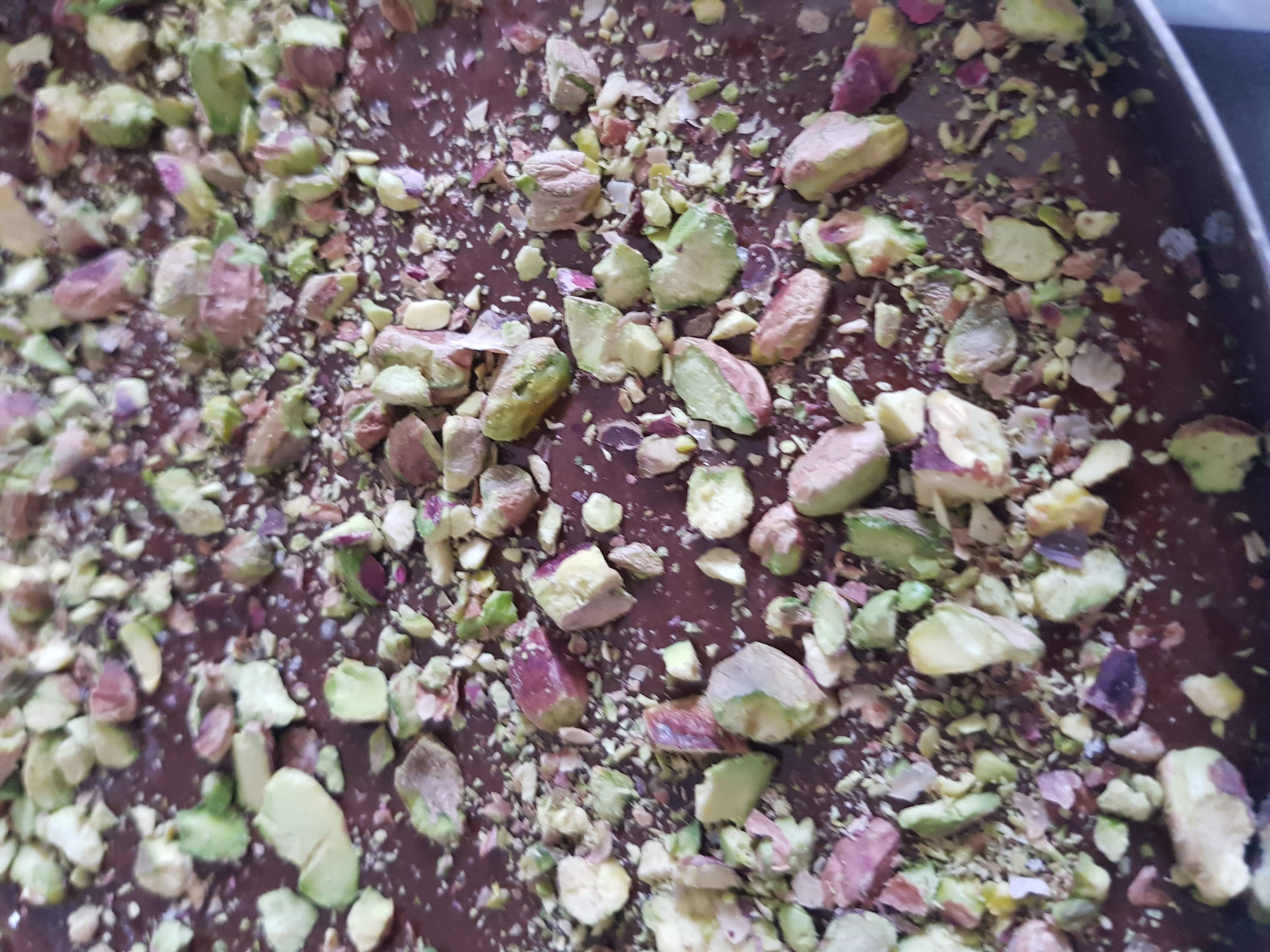 Brownies sale, cioccolato, pistacchi